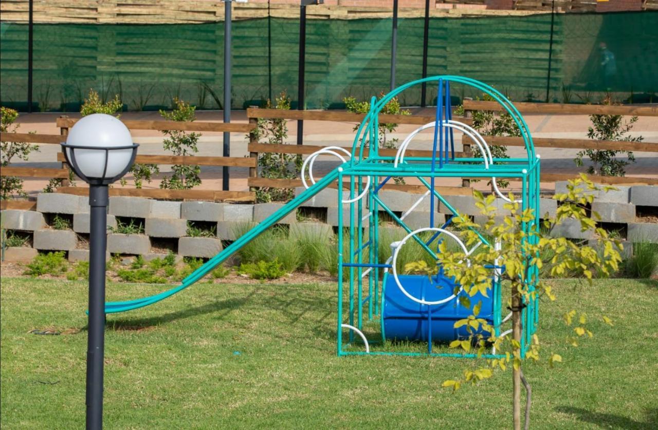 The Blyde Riverwalk Estate, Crystal Lagoon, Pretoria East Exterior foto